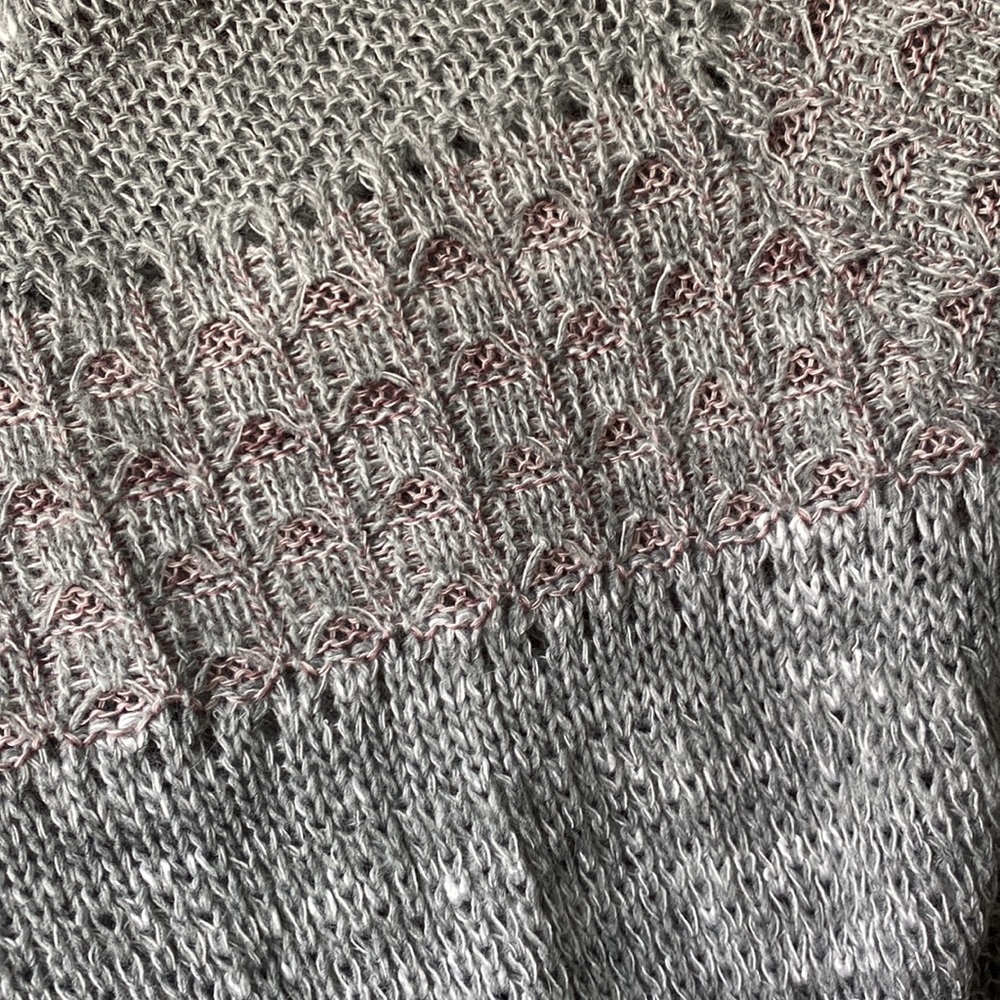 Sweater - Picture 4 of 4